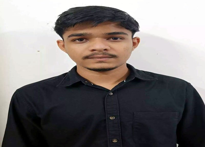 (रायपुर) लाखों की विदेशी मुद्रा चोरी के मामले में फरार युवक गिरफ्तार