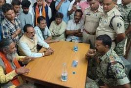 (कांकेर) थाने के बाहर भाजपा का विरोध प्रदर्शन: सांसद भोजराज नाग के नेतृत्व में कार्रवाई की मांग, अमित शाह पर आपत्तिजनक पोस्ट को लेकर बवाल
