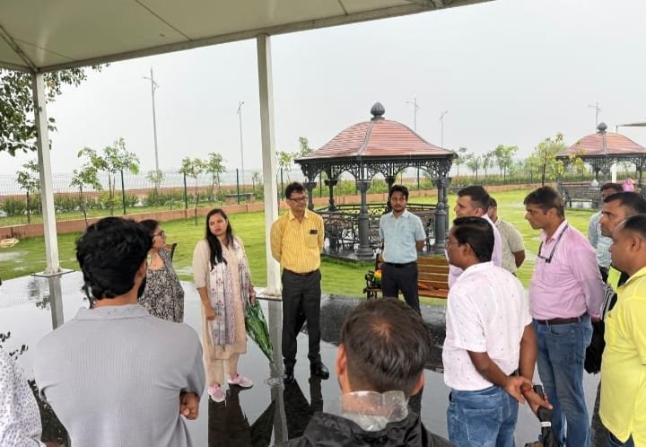 (रायपुर) बाढ़ आपदा पर मॉक ड्रिल की तैयारियों का अपर कलेक्टर ने किया निरीक्षण