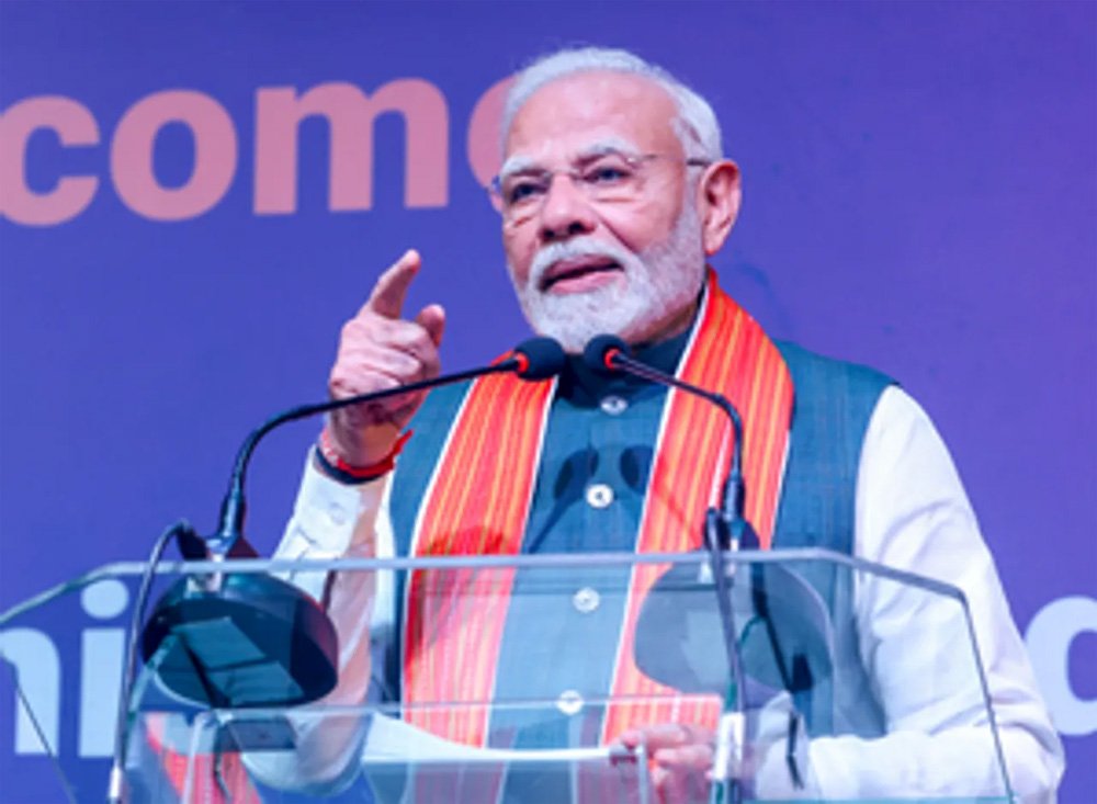 पीएम मोदी के भारत की संप्रभु शक्ति : नए औपनिवेशिक स्वामियों के खिलाफ अडिग संघर्ष