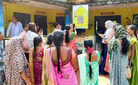 (बीजापुर) क्यू आर कोड स्कैन कर ग्रामीणों को मिलेगी मनरेगा के कार्यों की जानकारी
