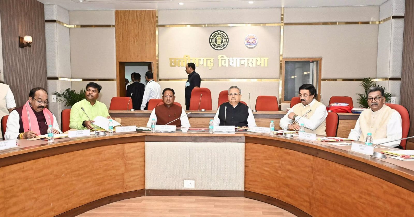 (रायपुर) छत्तीसगढ़ विधानसभा सत्र की शुरुआत, कार्य मंत्रणा समिति की बैठक संपन्न