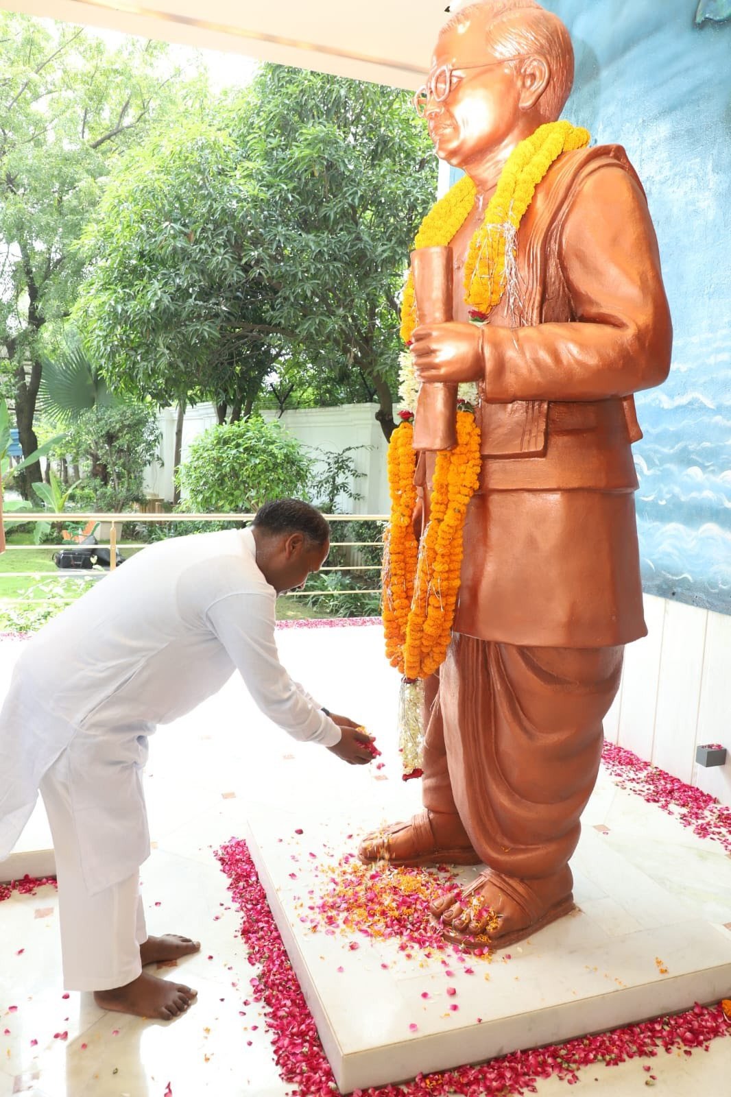 (रायपुर) दिनभर दीनदयाल, हर दिन दीनदयाल