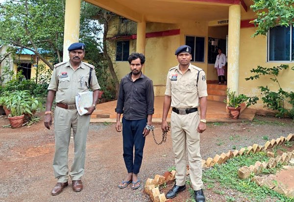 (राजनांदगांव) ऑपरेशन क्रैकडाउन के तहत् गुण्डा बदमाशों, असामाजिक तत्वो, पशु तस्कर एवं नशीले पदार्थ तस्कर पर कार्यवाही जारी