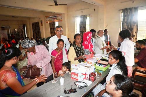 (कोरबा) स्वच्छता ही सेवा - 2025:- स्वास्थ परीक्षण शिविर में बालको, दर्री, सर्वमंगला जोन के सफ ाई मित्रों, स्वच्छता दीदियों का हुआ स्वास्थ परीक्षण