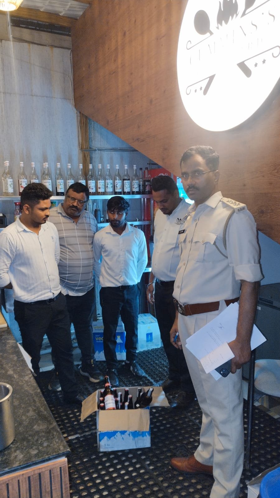 (रायपुर) आबकारी विभाग रायपुर की कार्यवाही : अवैध मदिरा के साथ एक आरोपी गिरफ्तार, 8.45 बल्क लीटर विदेशी मदिरा जप्त