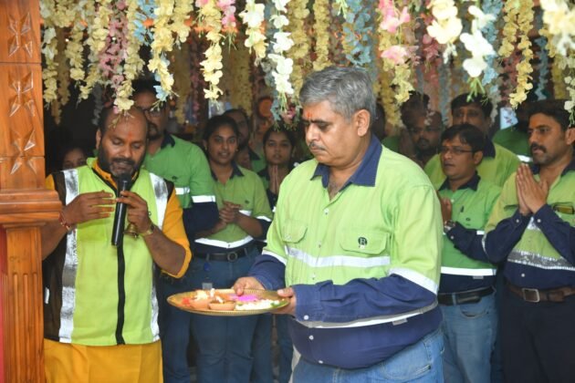 (कोरबा) बालको ने आदिशिल्पी  विश्वकर्मा की आराधना पर दोहराया सुरक्षा और प्रगति का संकल्प
