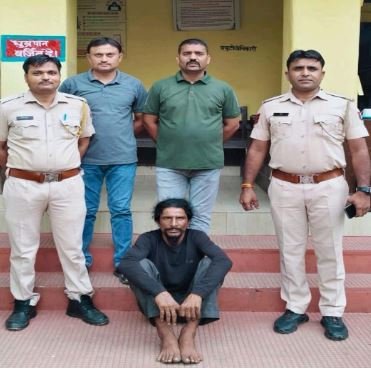 अंधविश्वास का काला जाल : नाबालिग से दुष्कर्म करने वाला तांत्रिक गिरफ्तार