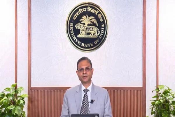 वैश्विक अनिश्चितताएं बढऩे के बावजूद भारत की अर्थव्यवस्था मजबूत : आरबीआई