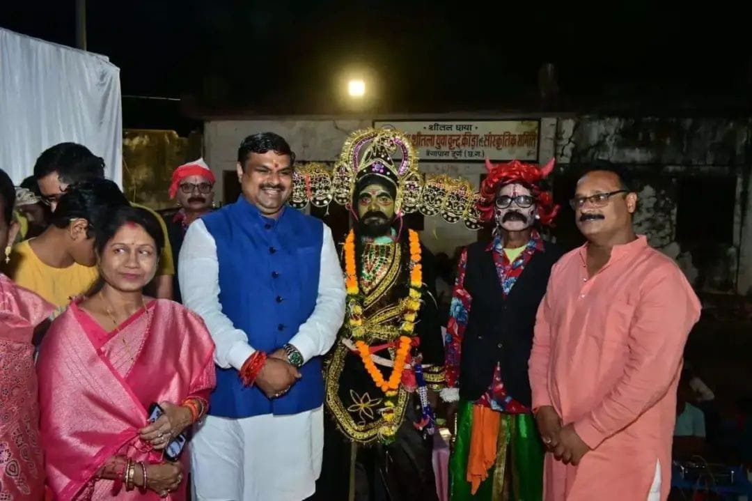 (दुर्ग) दशहरा उत्सव एवं रावण दहन कार्यक्रम में शामिल हुए मंत्री यादव
