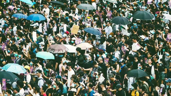 भारत की आबादी 1.46 अरब पर पहुंची, प्रजनन दर में आई बड़ी गिरावट