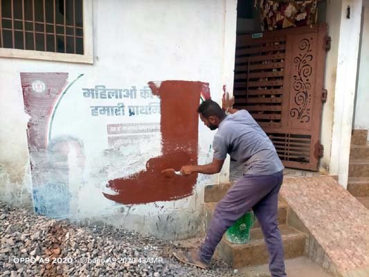 (भिलाई) एक हजार से भी ज्यादा बेनर पोस्टर हटाए , लापरवाही करने वाले पर कार्यवाही - आयुक्त आशीष