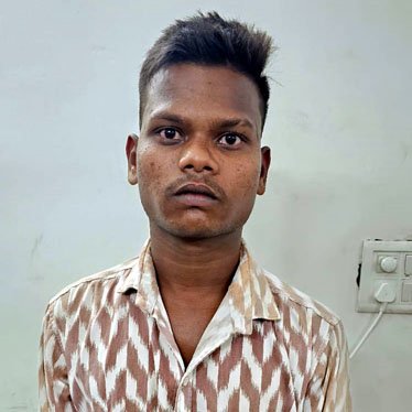 (रायपुर) सूने मकान में चोरी करने वाले नाबालिग आरोपी सहित 2 गिरफ्तार