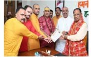 (रायपुर) गोमाता को राज्यमाता घोषित करने सीएम का वादा: विष्णुदेव ने स्वीकारा शंकराचार्य की गौध्वज प्रतिष्ठा यात्रा का आमंत्रण