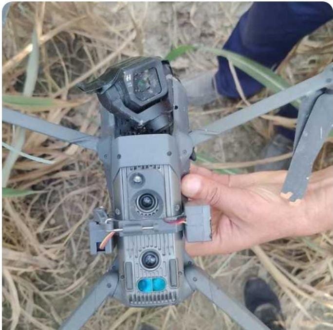 पठानकोट के बामियाल सेक्टर में खेत में मिला ड्रोन, बीएसएफ ने की सर्च ऑपरेशन की शुरुआत