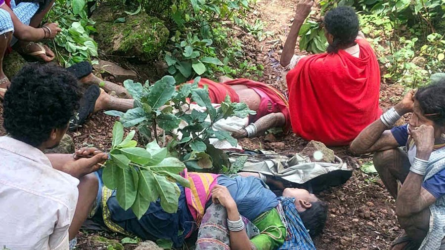 (कवर्धा) जंगल में आकाशीय बिजली गिरने से दो बैगा महिलाएं हुईं काल का शिकार, गांव में शोक का माहौल