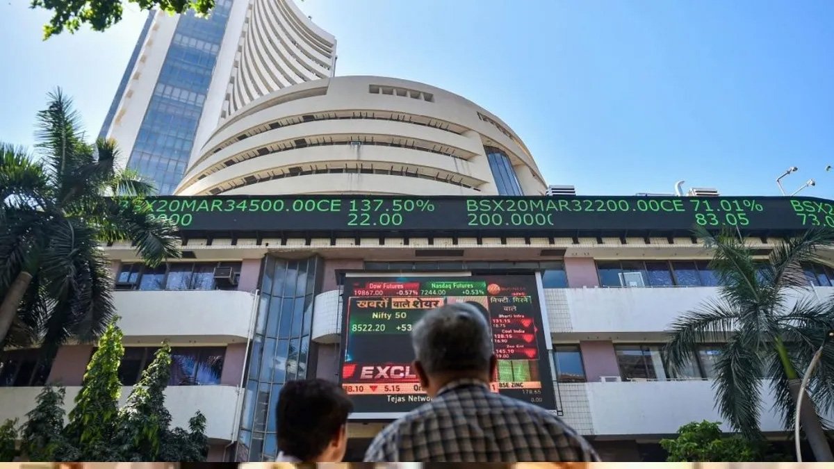 नए साल के पहले दिन हरे निशान में खुला शेयर बाजार, इन शेयरों में अच्छी तेजी