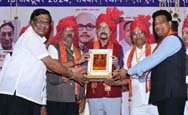 (रायपुर) समाज के अंतिम व्यक्ति का उत्थान करने से होगा देश का उत्थान : रमेन डेका