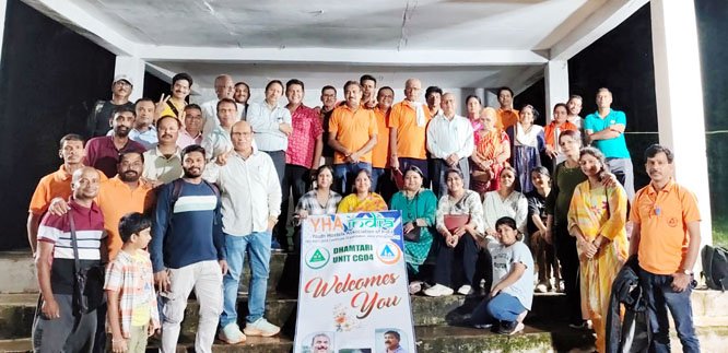 (धमतरी) यूथ हॉस्टल ने शरद पूर्णिमा पर किया रात्रि कालीन ट्रेकिंग