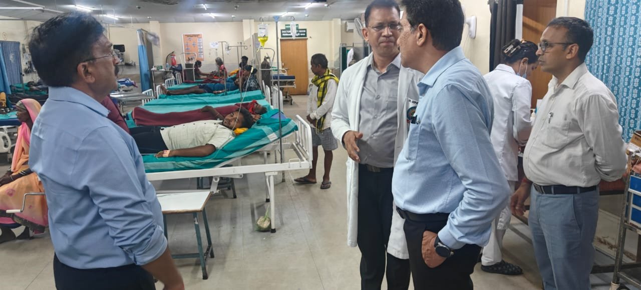 (कोरबा) संभागायुक्त ने निर्माणाधीन मेडिकल कॉलेज, जिला अस्पताल एवं आईटी कोरबा में संचालित मेडिकल कॉलेज का किया निरीक्षण