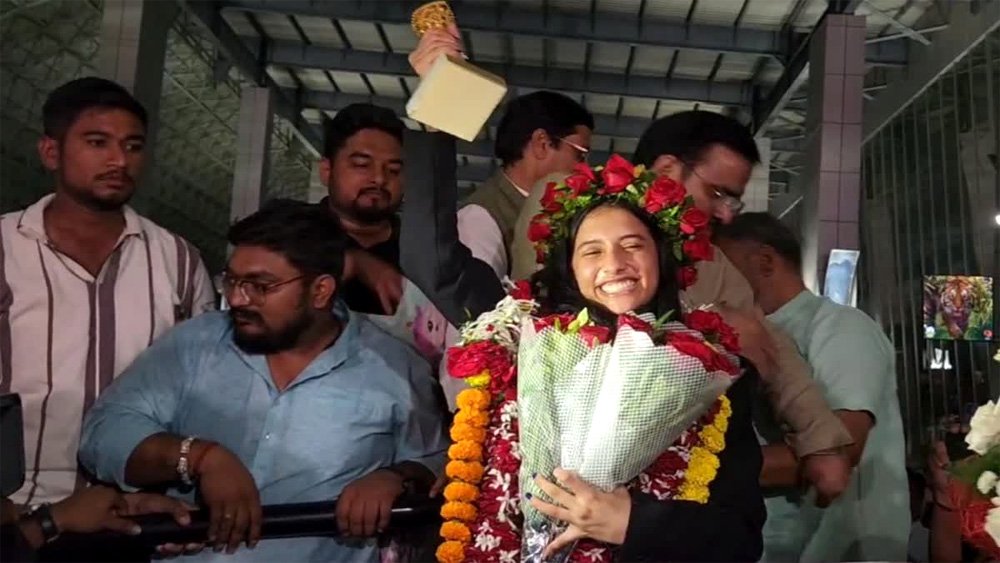 दिव्या देशमुख का नागपुर में हुआ जोरदार स्वागत