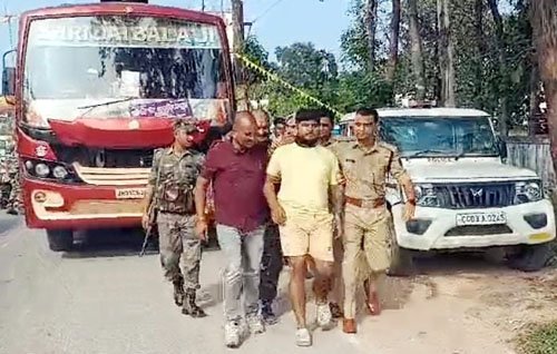 (सूरजपुर) आरक्षक की पत्नी व बेटी का हत्यारा कुलदीप साहू गिरफ्तार