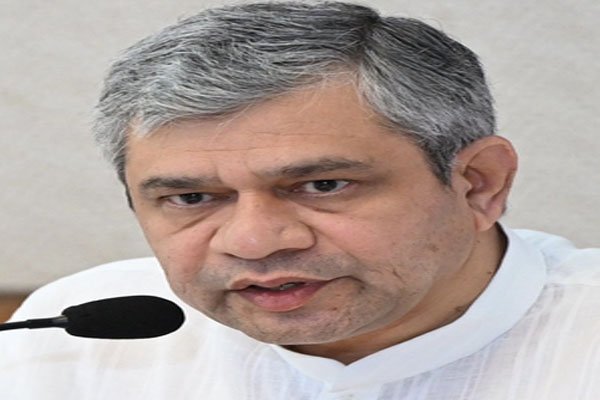 विश्व आर्थिक मंच 2025 में शामिल होंगे अश्विनी वैष्णव, बोले -1दुनिया भारत की आर्थिक नीतियों को समझने के लिए उत्सुक