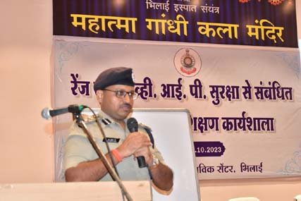 (दुर्ग) पुलिस अधिकारी/कर्मचारियों के लिए रेंज स्तरीय पीएसओ प्रशिक्षण कार्यशाला का आयोजन