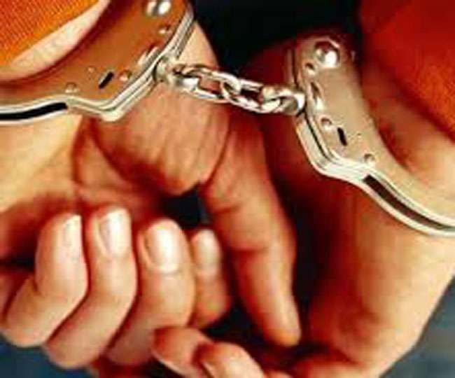 (रायपुर) 4 जुआरी चढ़े पुलिस के हत्थे