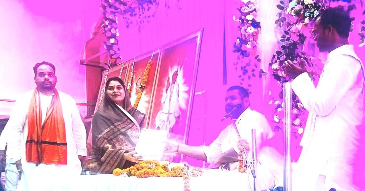 (धमतरी) धमतरी में विहंगम योग संत समाज के 102वे वार्षिक उत्सव में शामिल हुईं भाजपा प्रदेश उपाध्यक्ष रंजना साहू
