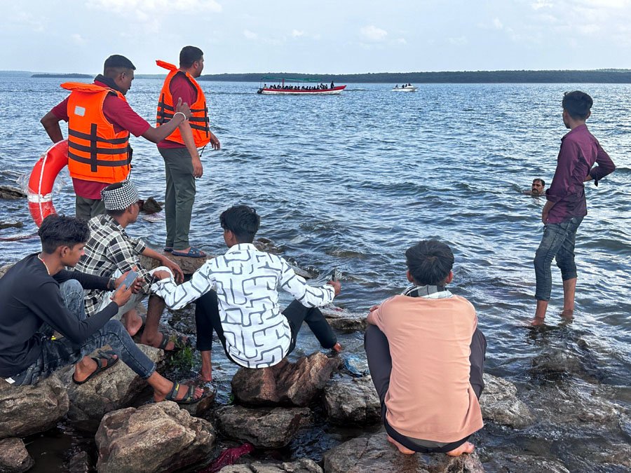 (धमतरी) कलेक्टर मिश्रा के निर्देश पर पर्यटन स्थलों में सुरक्षा के व्यापक इंतजाम
