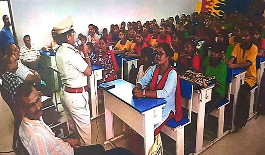 (एमसीबी) जिले में नाबालिग विद्यार्थियों के लिए यातायात जागरूकता अभियान हुआ शुरू