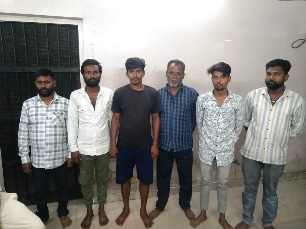 (रायपुर) जुआ खेलते 06 जुआरी गिरफ्तार
