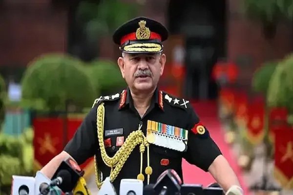 सेना प्रमुख की पाकिस्तान को चेतावनी, नक्शे से मिटा देंगे नामोनिशां, ऑपरेशन सिंदूर-2.0′ दूर नहीं