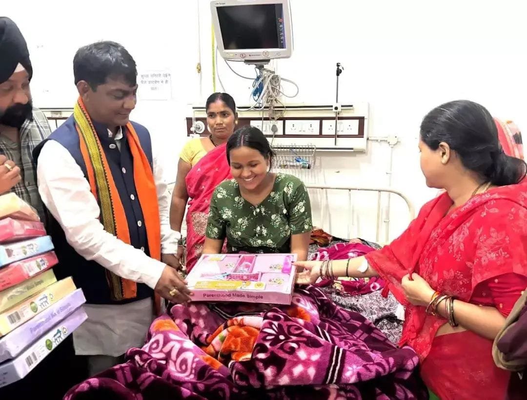 (महासमुंद) विधायक योगेश्वर राजू सिन्हा की संवेदनशील पहल, मातृत्व का सम्मान