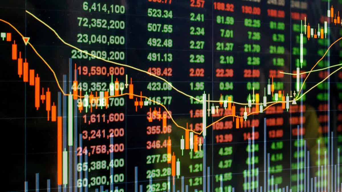 सेंसेक्स 1000 अंक से ऊपर उछला, निफ्टी ने भरा फर्राटा