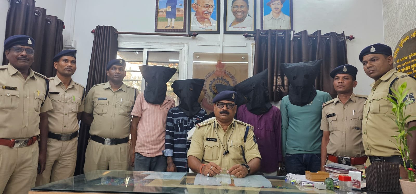 (कोरबा) दिन दहाड़े लूट डकैती के आरोपियों को कोतवाली पुलिस ने किया गिरफ्तार