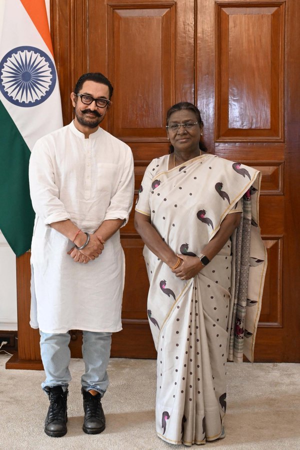 आमिर खान ने राष्ट्रपति भवन में राष्ट्रपति द्रौपदी मुर्मू से की मुलाकात, सामने आई तस्वीर 