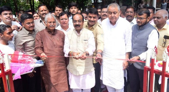 (रायपुर) उप मुख्यमंत्री अरुण साव ने कलेक्टोरेट गार्डन और दांडी मार्च प्रतिमा का किया लोकार्पण