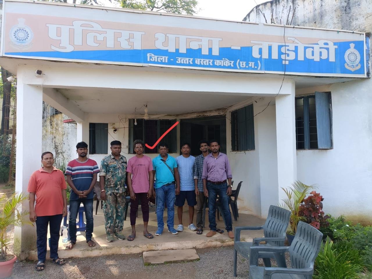 (कांकेर) झारखंड के मानसिक व्यक्ति भटकते पहुंचे ताड़ोकी, भेजा परिजनों के पास
