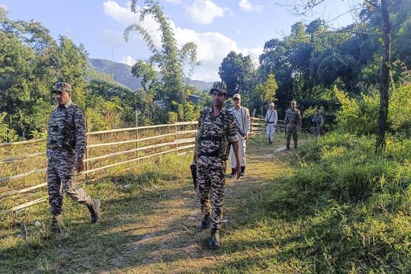 मणिपुर में फिर से भड़की हिंसा, मंत्रियों और विधायकों के घरों पर प्रदर्शनकारियों का हमला; कर्फ्यू लागू