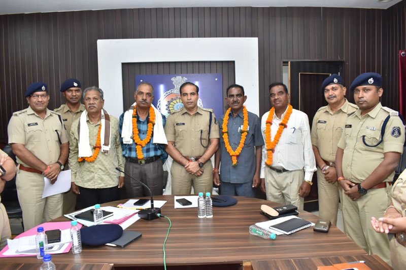 (भिलाई-रायपुर) पुलिस विभाग के रिटायर्ड कर्मियों को दी गई सम्मानपूर्वक विदाई