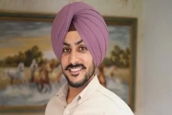 दुखद खबर : मशहूर पंजाबी गायक राजवीर जवंदा का निधन, 12 दिन से जिंदगी और मौत से लड़ रहे थे जंग