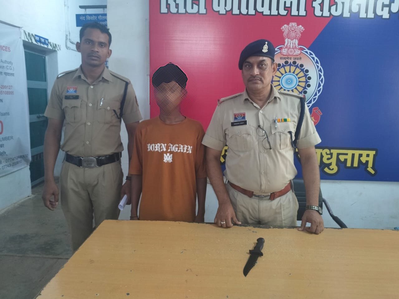 (राजनांदगांव) सोशल मीडिया प्लेटफॉर्म  मे भी चाकू लहराते हुए फोटो किया था अपलोड, गिरफ्तार