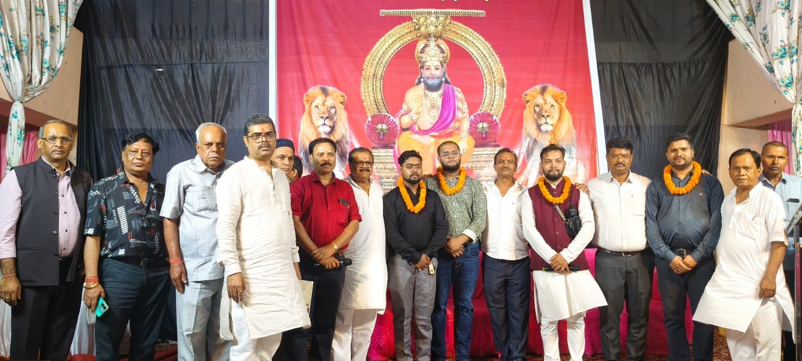 (मनेंद्रगढ़) स्वर्णकार समाज का भव्य आयोजन सम्पन्न