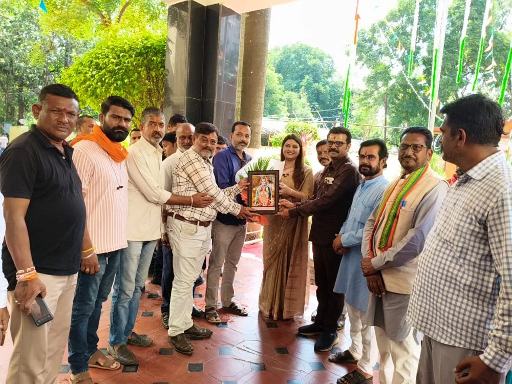 (जगदलपुर)दो कर्मयोगियों का मिलन, जनसेवा का प्रतिमान स्थापित करने का संकल्प