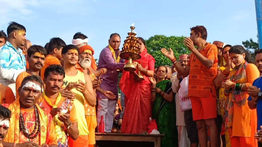(धमतरी) 33 वर्षों से भगवान की सेवा में समर्पित दाऊ कृष्णकुमार गुप्ता का जीवन- श्रद्धा और सेवा की मिसाल - रंजना साहू