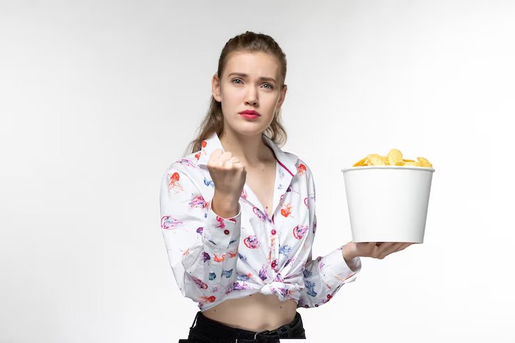 ﻿केले के चिप्स बनाम आलू के चिप्स: इनमें से किसे चुनना है बेहतर?
