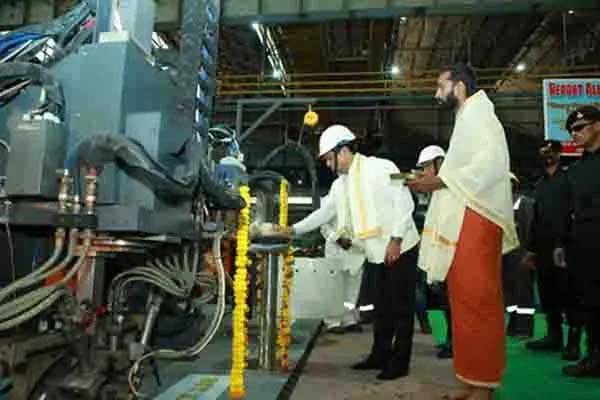 घरेलू स्तर पर टग बोट की मैन्युफैक्चरिंग से भारत की मैरिटाइम क्षमता में हो रहा इजाफा : केंद्रीय मंत्री