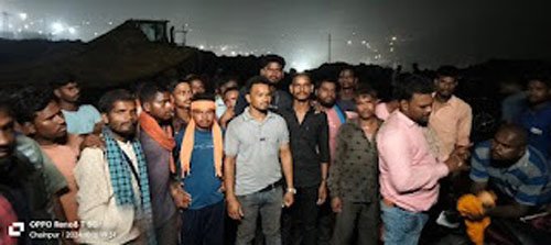 (कोरबा) ठेका कर्मचारियों ने वेतन बढ़ोत्तरी व अन्य मांगों को लेकर किया काम बंद हड़ताल